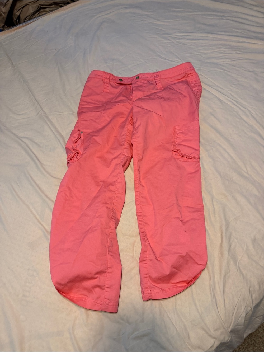 Women's Coral Cargo Capris with Side Utility Pockets